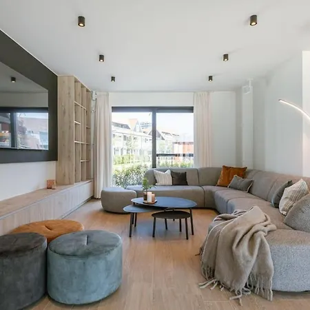 Huswell - Luxurious House With Indoor Elevator In Villa Knokke-Heist