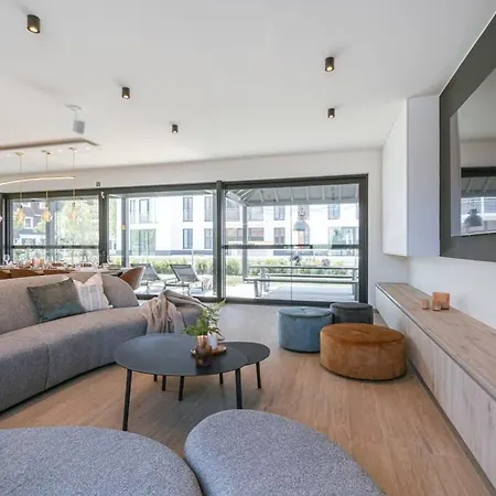 Huswell - Luxurious House With Indoor Elevator In Villa *