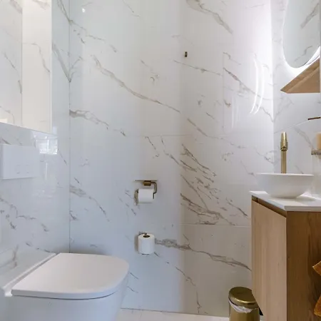 Huswell - Luxurious House With Indoor Elevator In * Knokke-Heist
